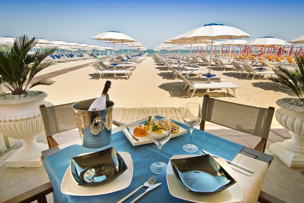 Hotel Mocambo Milano Marittima Exterior foto
