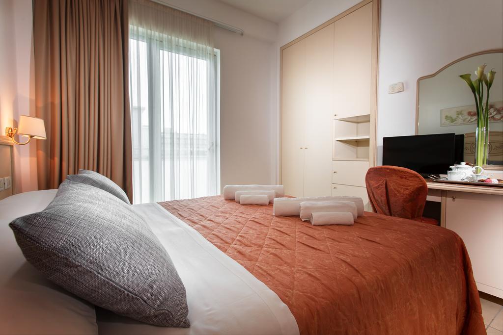 Hotel Mocambo Milano Marittima Cameră foto